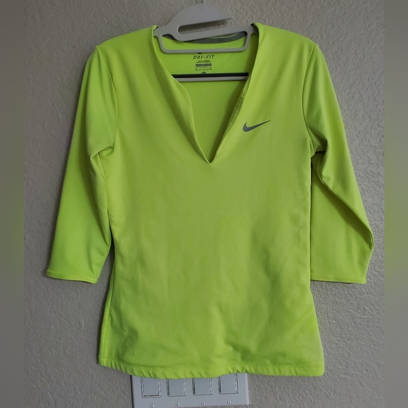 Nike Dri-Fit Yellow Neon Half Quarter Sleeve Activewear Top Women's Size Small - Picture 1 of 6